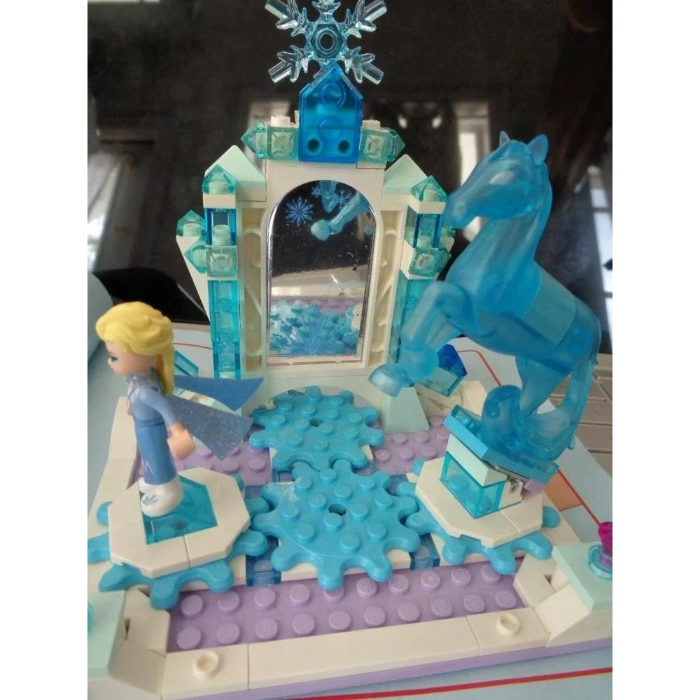LEGO 41168 Disney Frozen II Elsa's Jewelry Box Creation with Minifigure